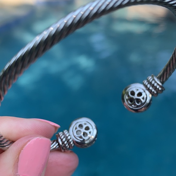 New gorgeous design inspired bracelet - Picture 4 of 7